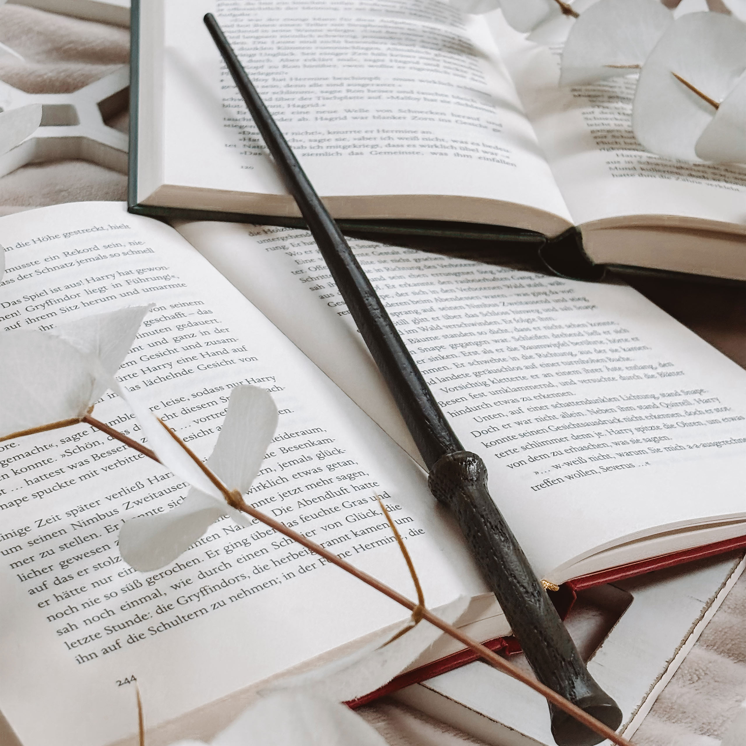 Bellatrix Lestrange Toverstok - Karaktereditie - The Noble Collection