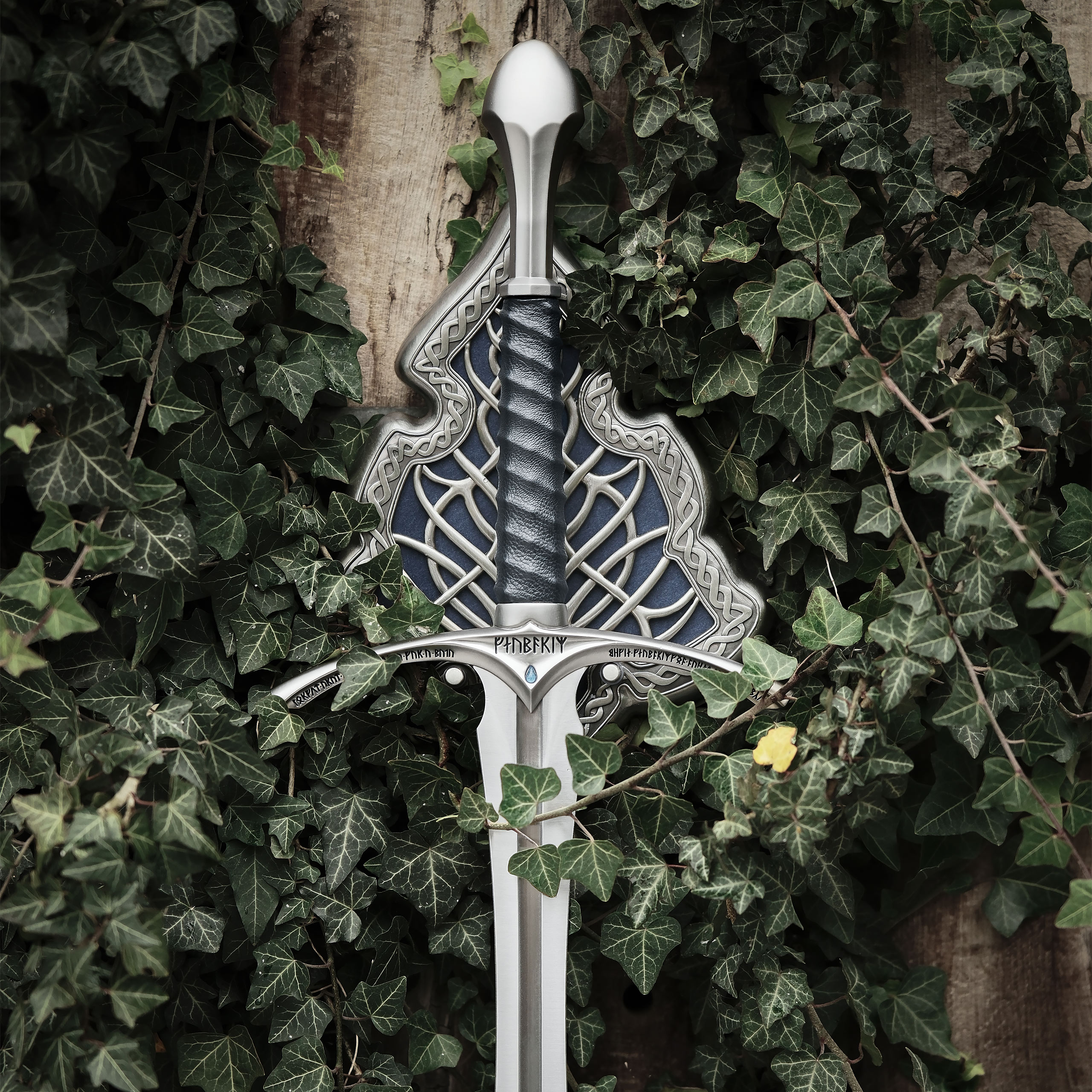 The Hobbit - Gandalf's Sword Glamdring - The Noble Collection