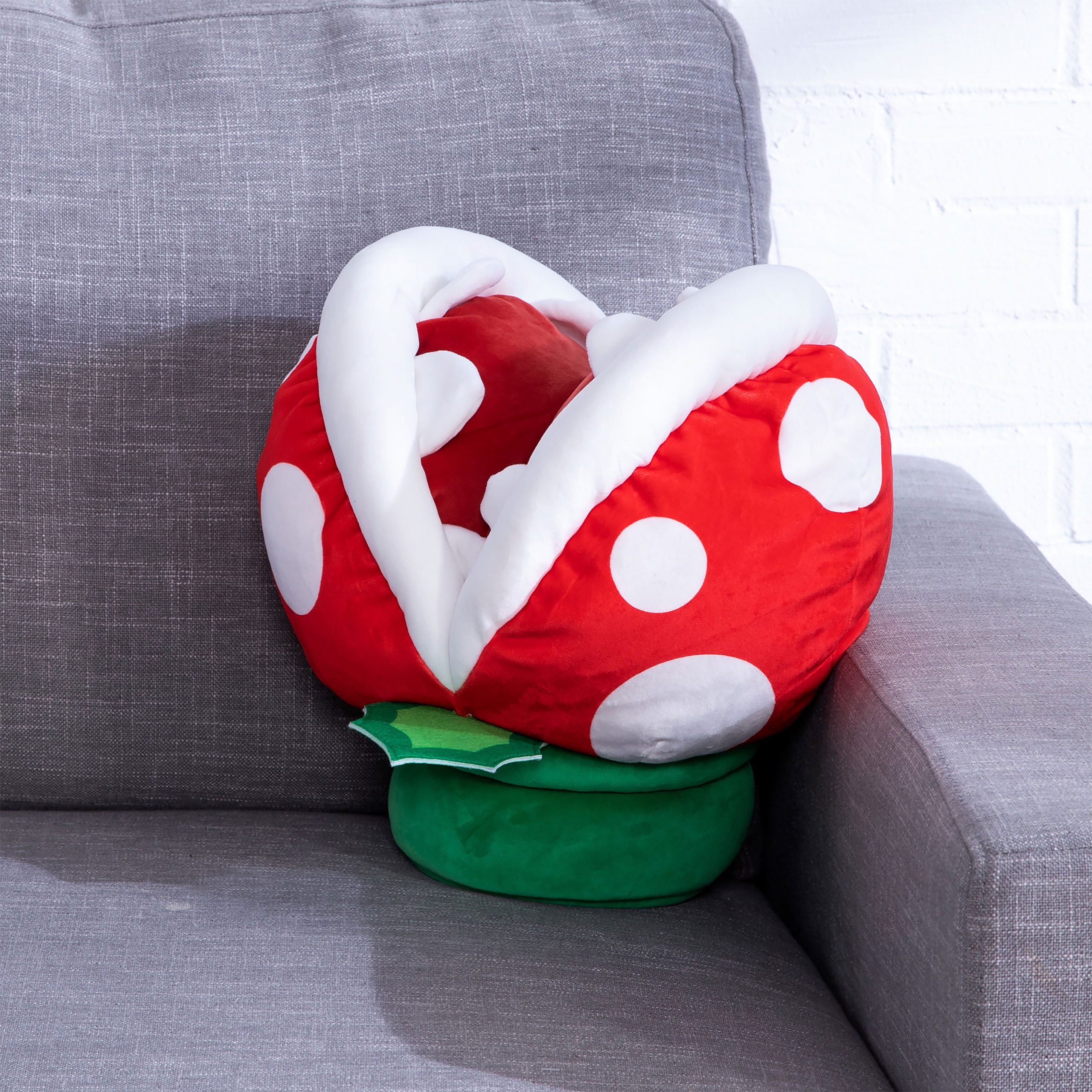 Super Mario - Piranha Plant Plush Figure - Tomy