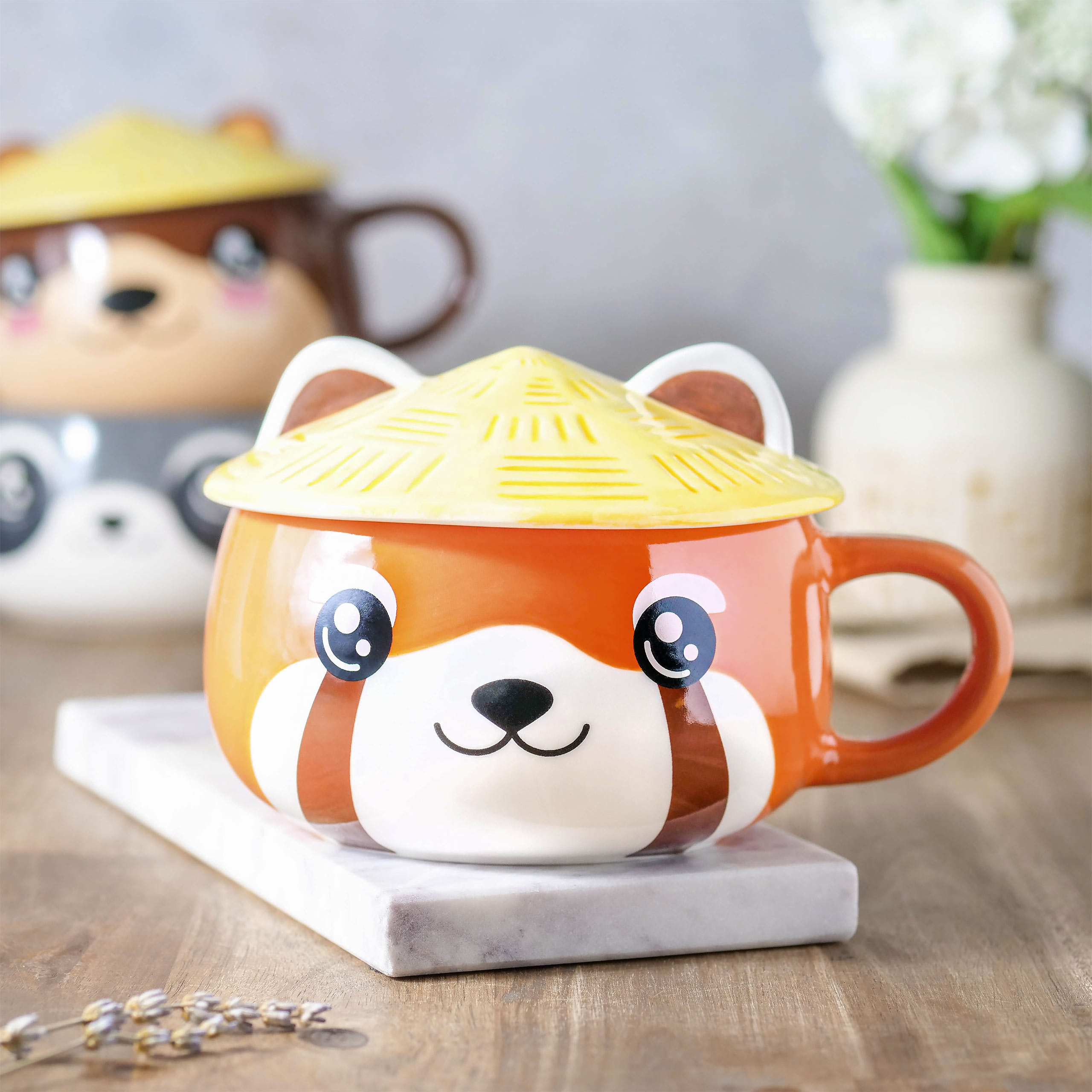Tazza Kawaii di Panda Rosso con coperchio per fan dell'Anime
