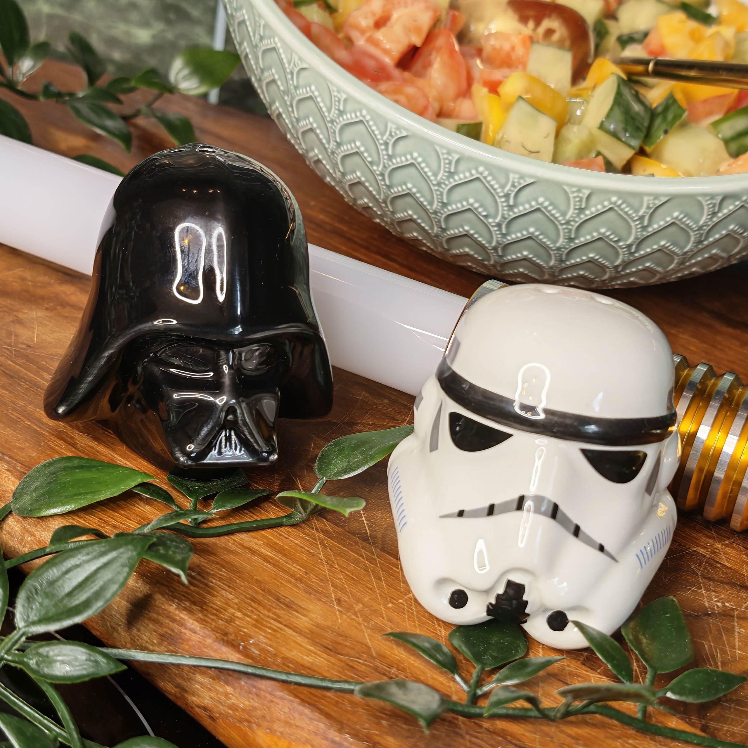 Star Wars - Stormtrooper and Darth Vader Salt & Pepper Shakers