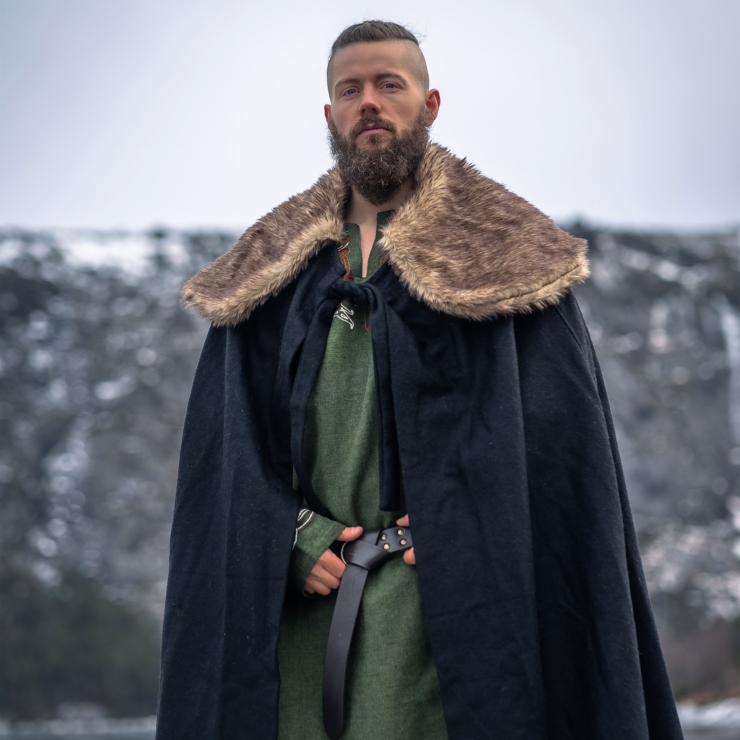 Mittelalter Umhang mit Kunstfell - Leonardo Carbone