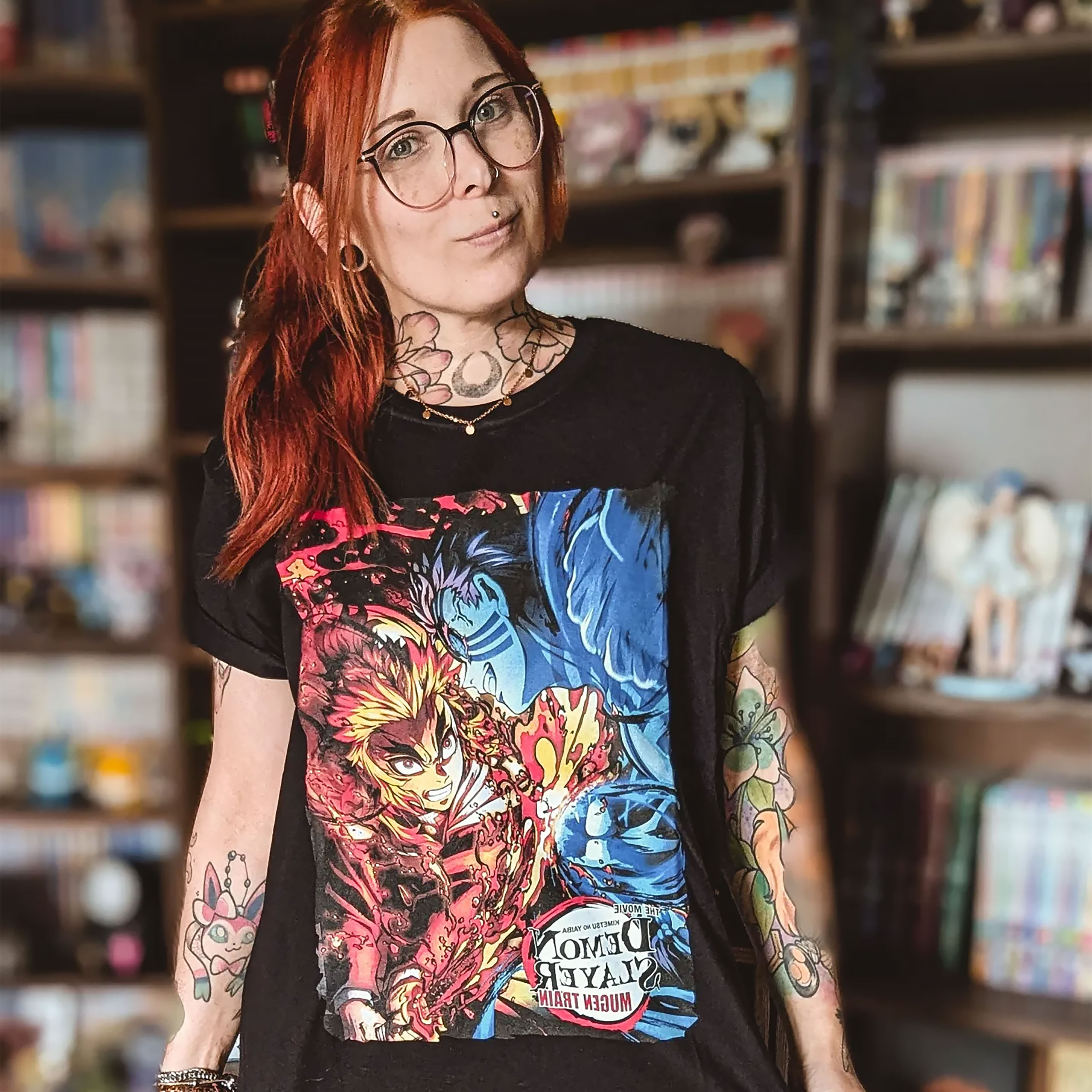 Demon Slayer - Rengoku vs. Akaza T-Shirt Zwart - L - Zwart