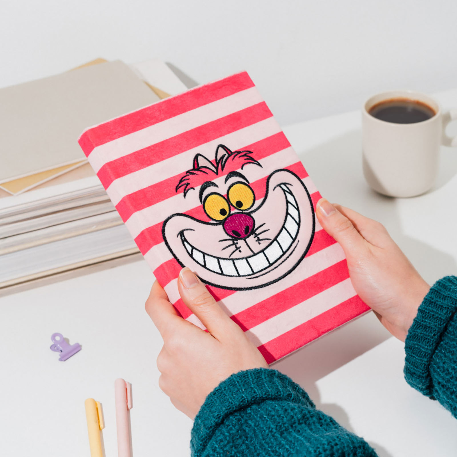 Alice in Wonderland - Cheshire Cat Plush Notebook