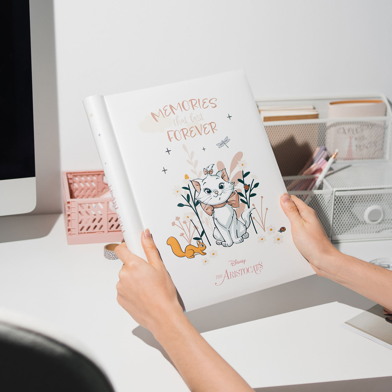 Aristocats - Bonjour Marie Album Fotografico