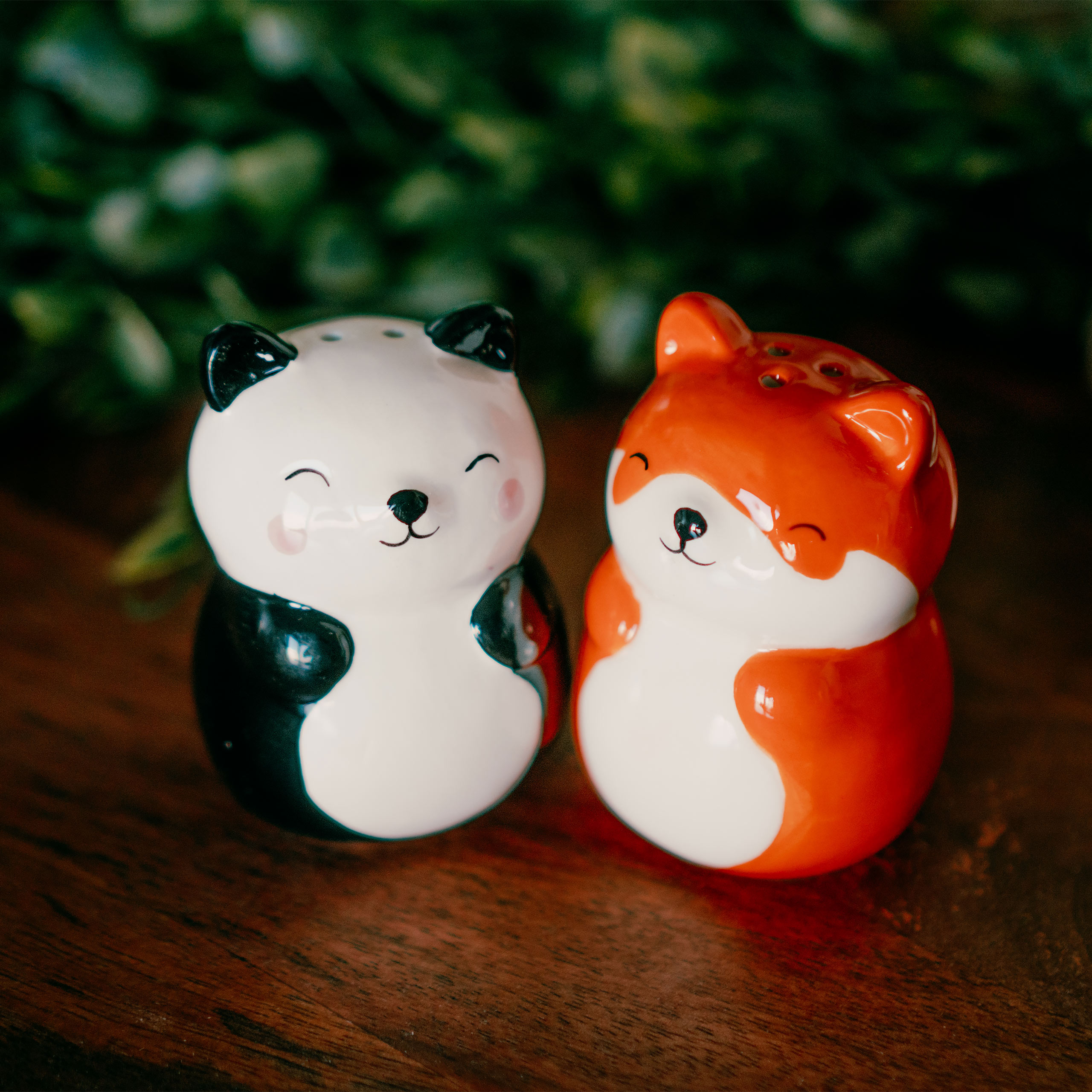 Chibi Chow - Salt & Pepper Shakers