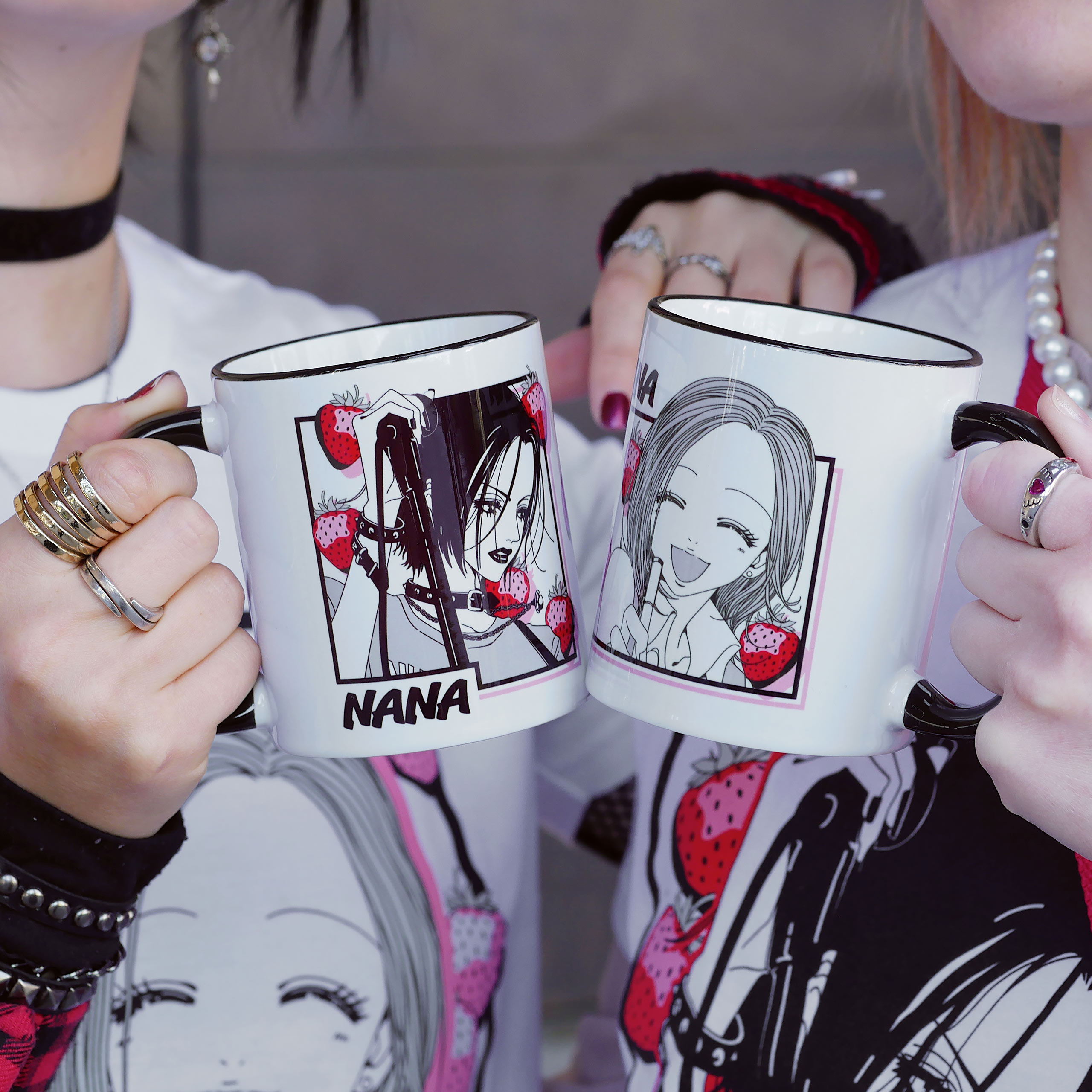 Taza de Osaki y Hachi para fans de Nana