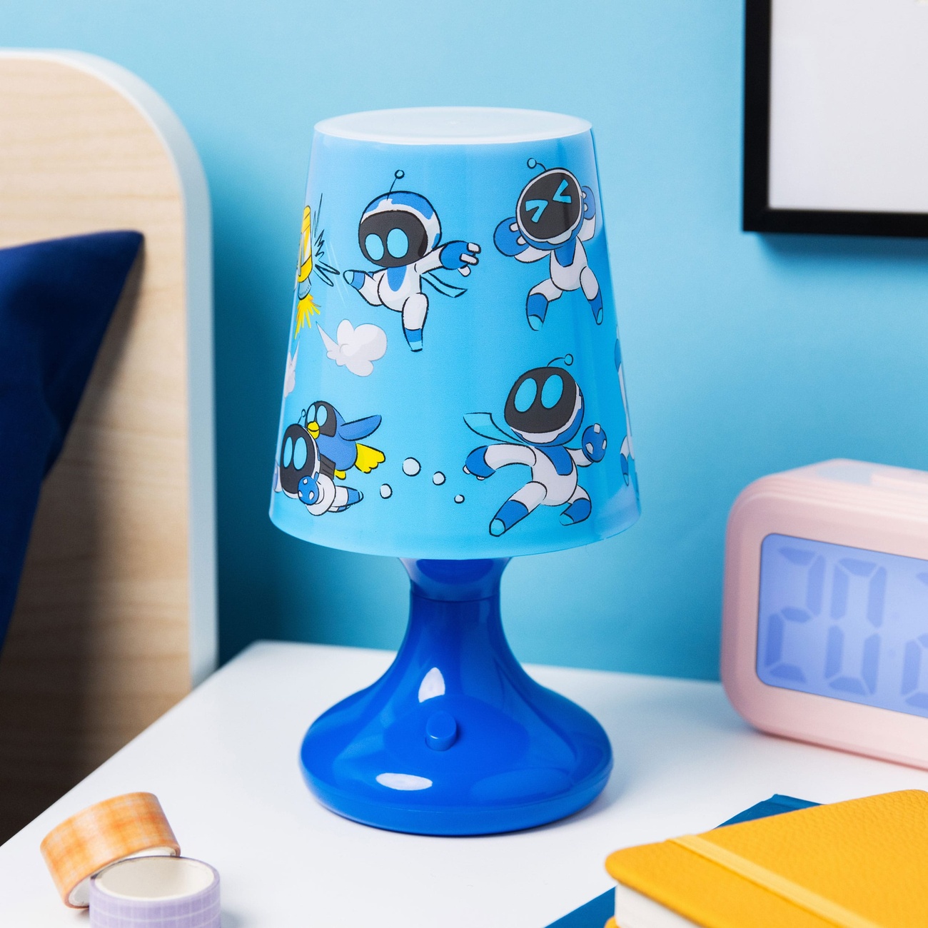 Astro Bot Table Lamp Astro Bot 18 cm - POP MART
